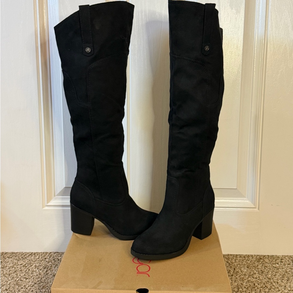 Black Knee-High Women's Boots